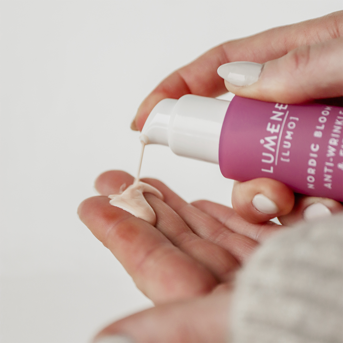 Sıkılaştırıcı & Yüz Ovali Şekillendirici Serum 30 ML - Anti-Wrinkle & Firm Moisturizing V-Shape Serum